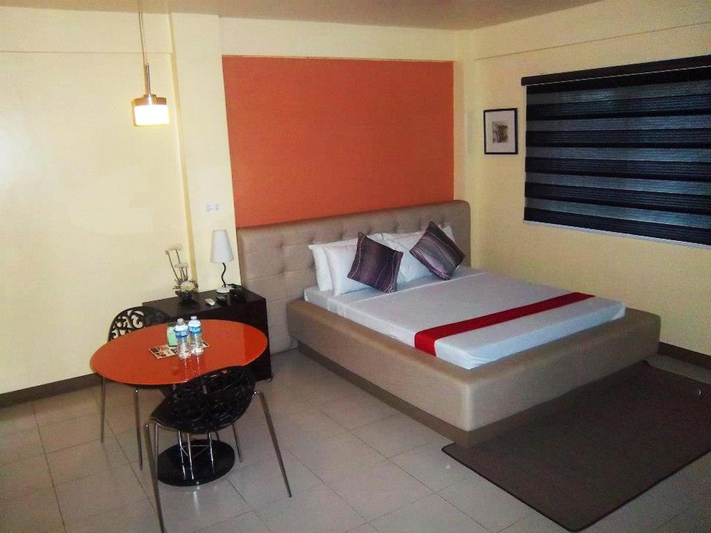 Hotel Cara Lipa City Quarto foto