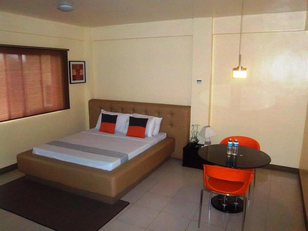 Hotel Cara Lipa City Quarto foto
