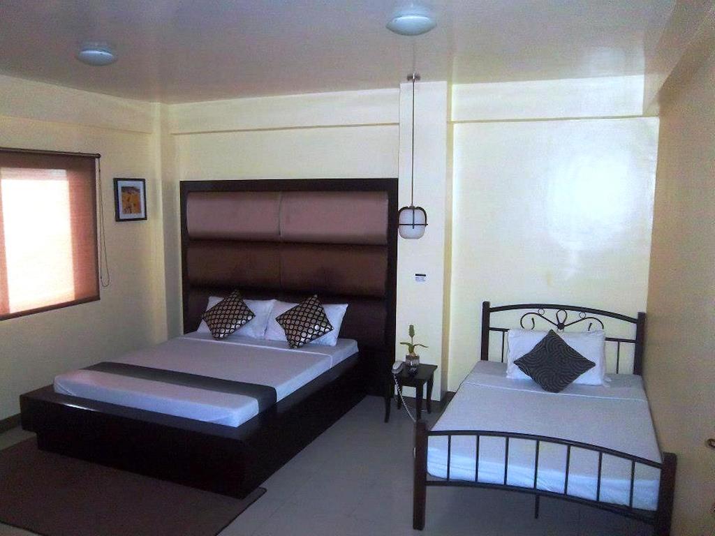 Hotel Cara Lipa City Quarto foto